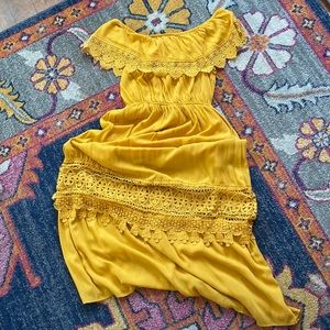 🌻🌻 Yellow Dress🌻🌻